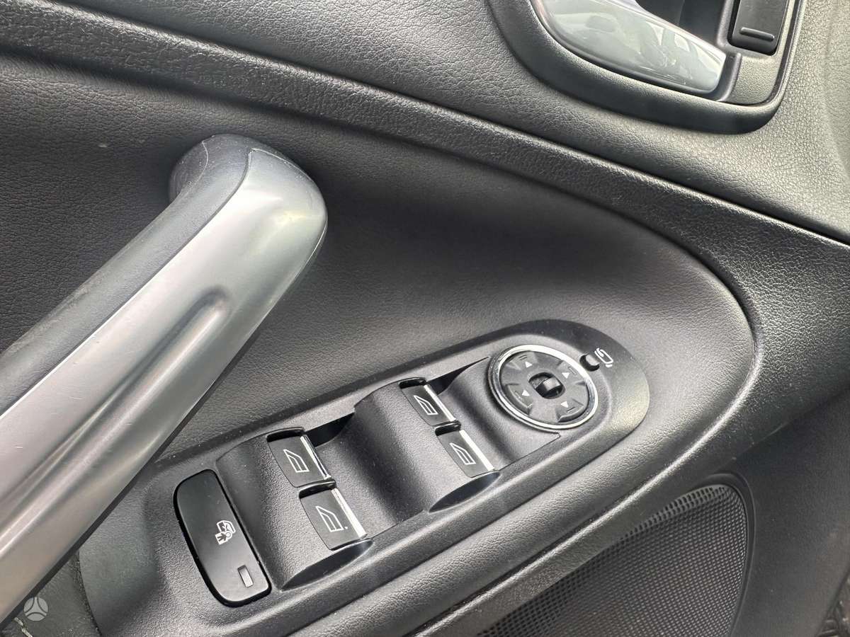 Ford S-MAX 2012 — фото 15