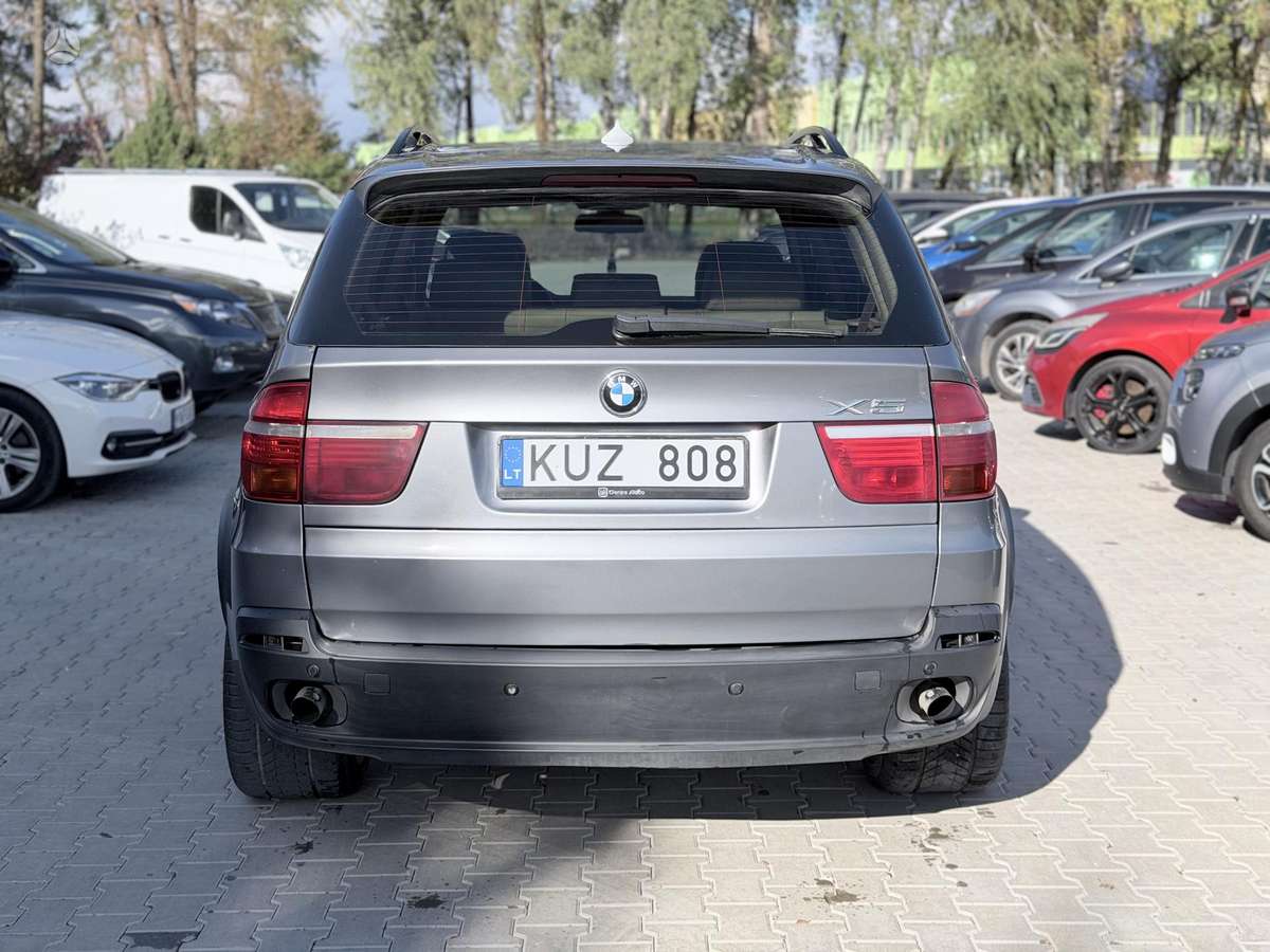 BMW X5 2010 — photo 5