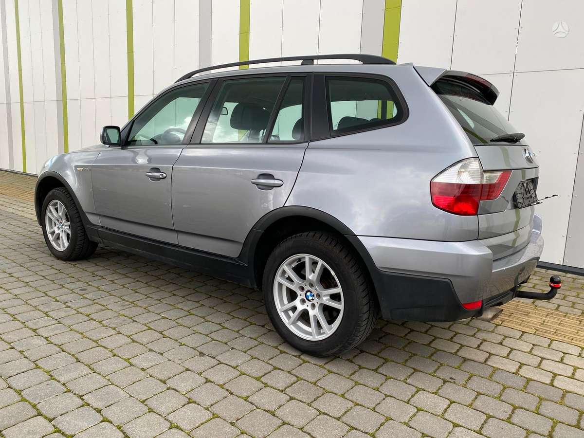 BMW X3 2008 — салон