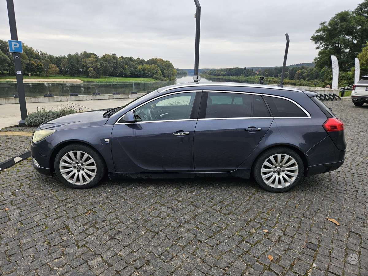 Opel Insignia 2009 — engine 1956 cm³, 160 HP (118kW)