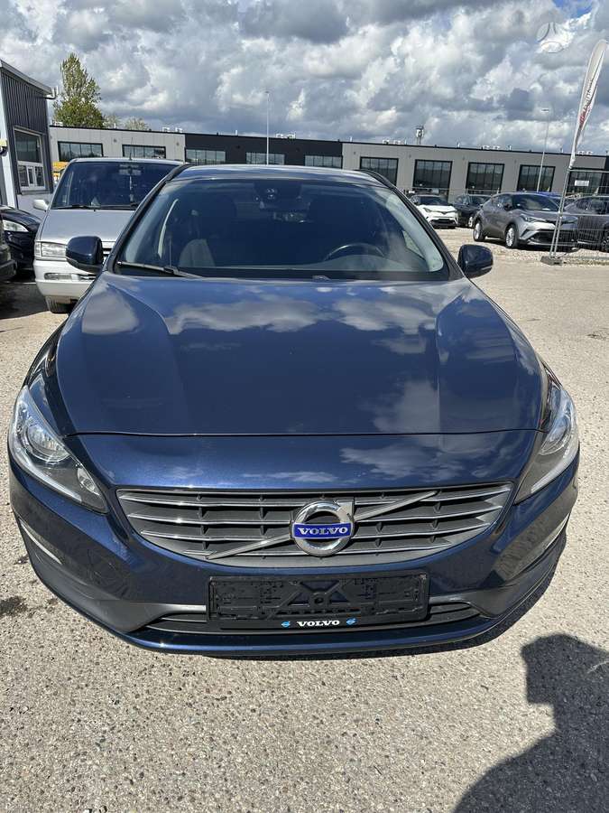 Volvo V60 2015 — photo 20