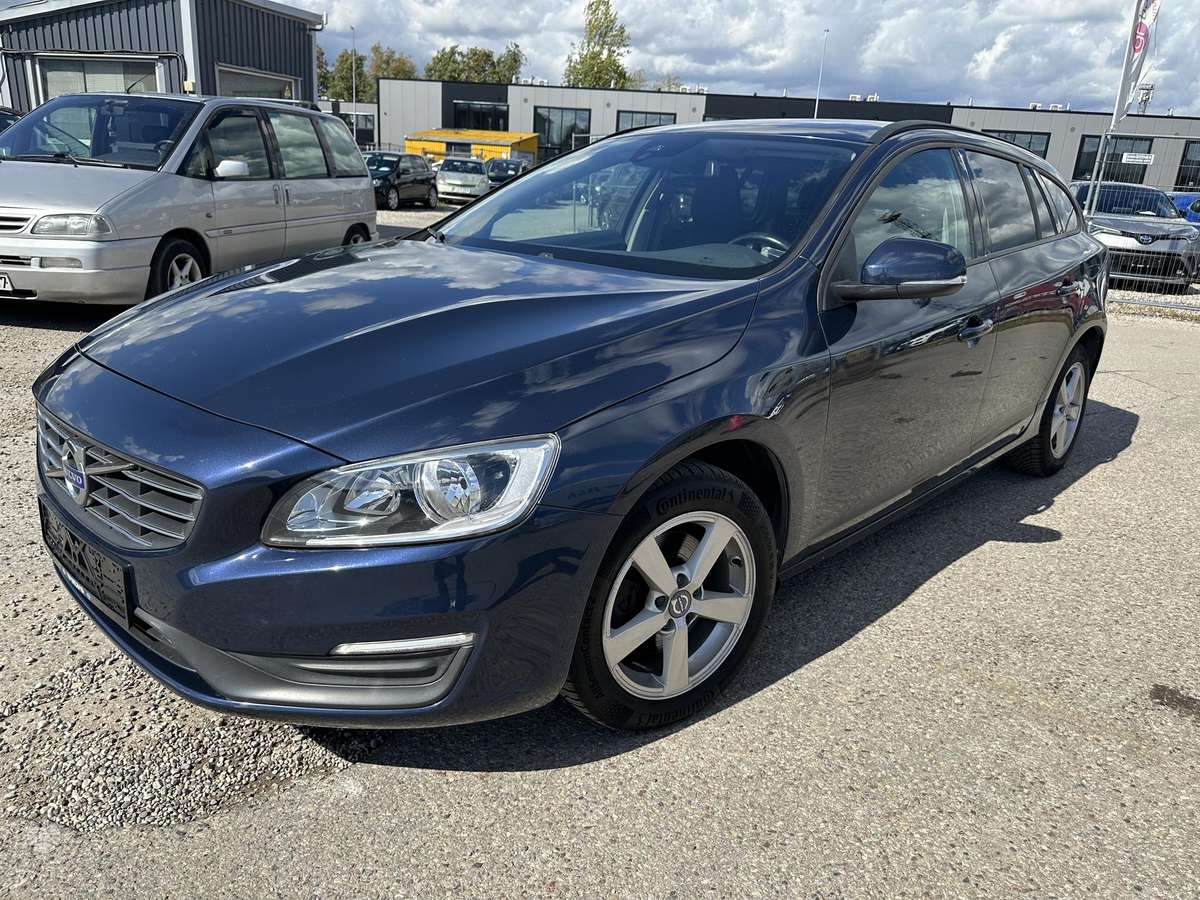 Volvo V60 2015 — photo 25