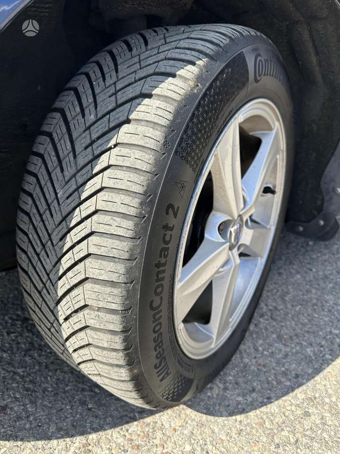 Volvo V60 2015 — photo 26