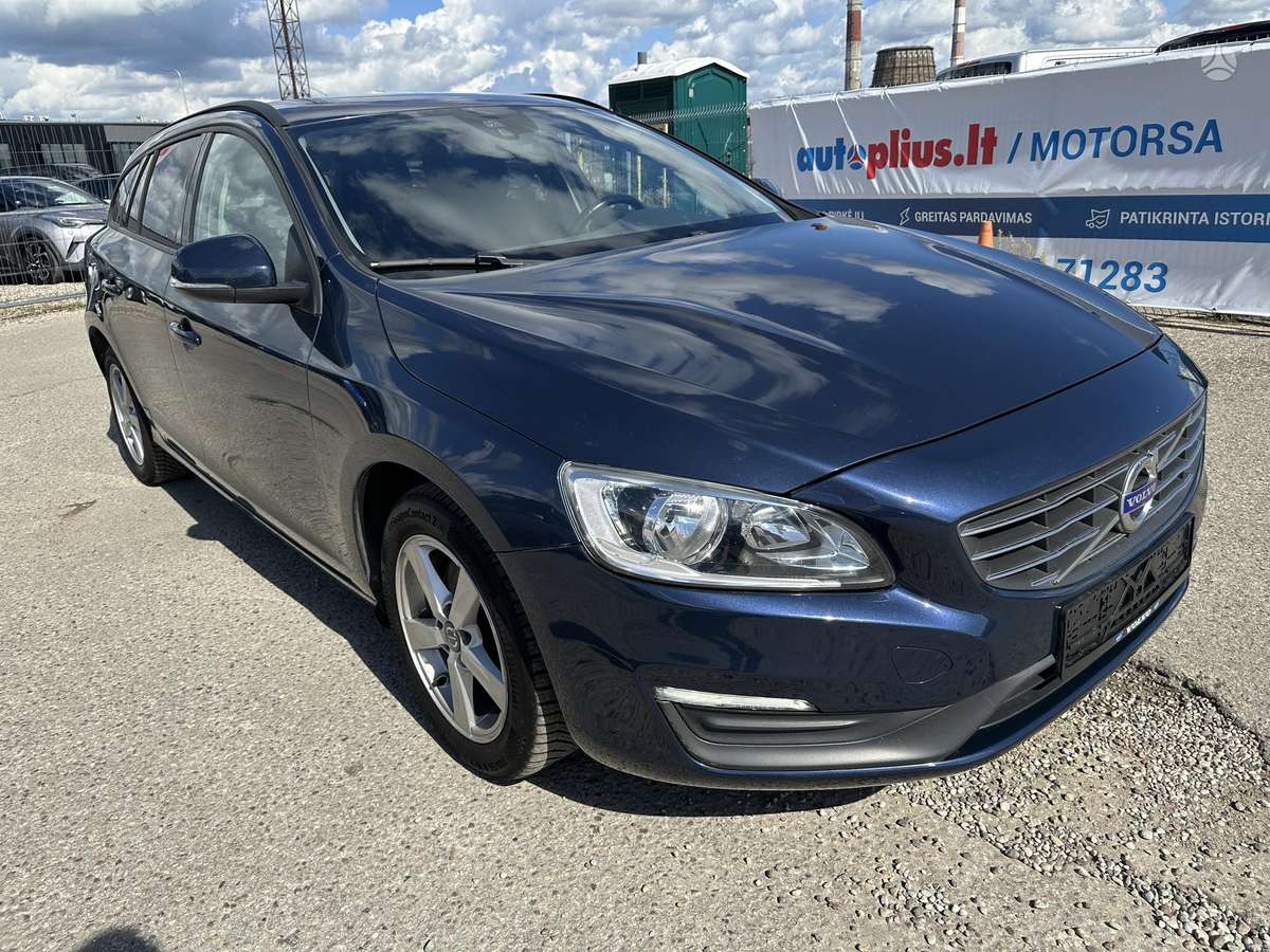 Volvo V60 2015 — photo 29