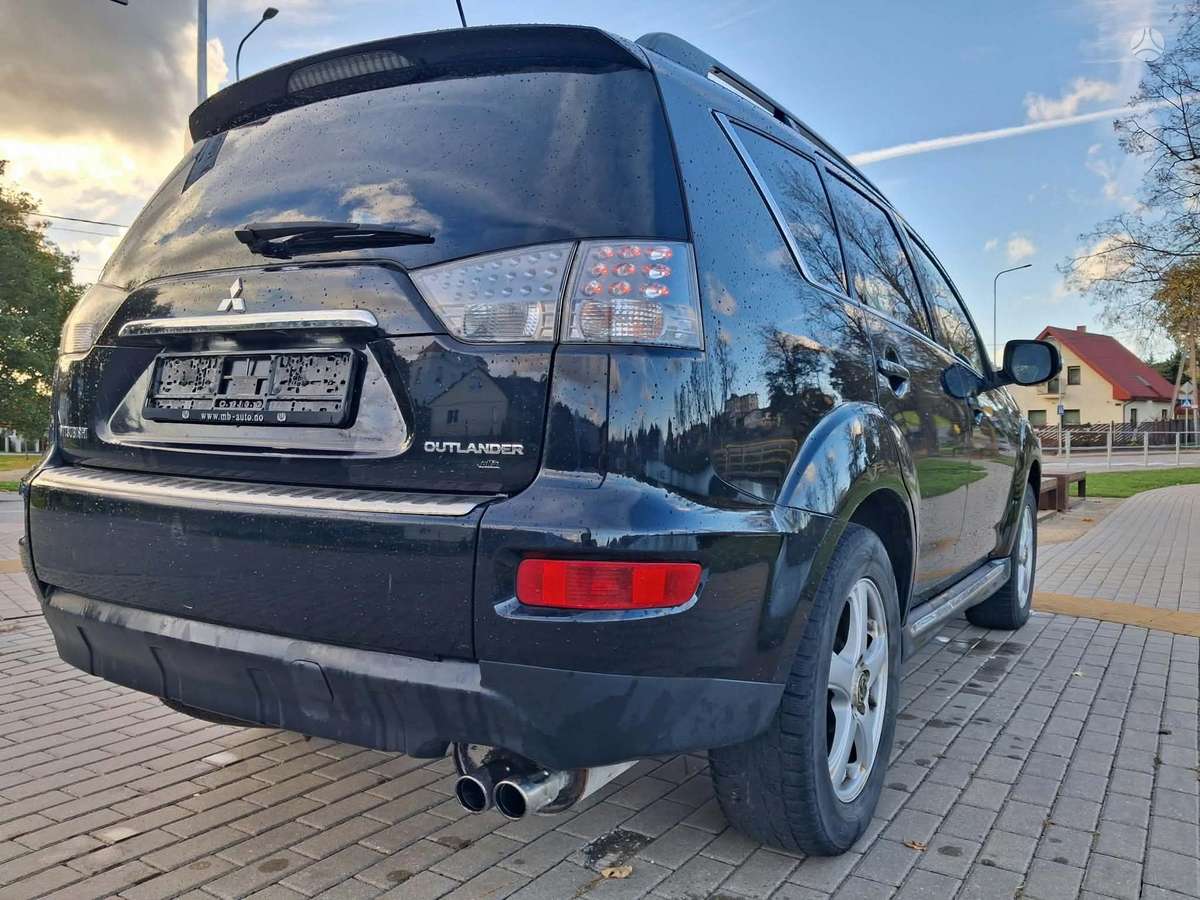 Mitsubishi Outlander 2011 — photo 10