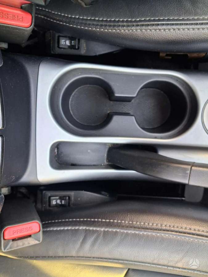 Mitsubishi Outlander 2011 — photo 18