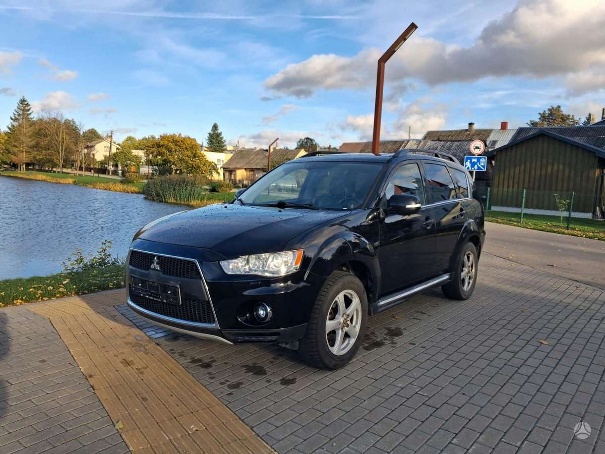 Mitsubishi Outlander 2011 — engine 2179 cm³, 156 HP (115kW)