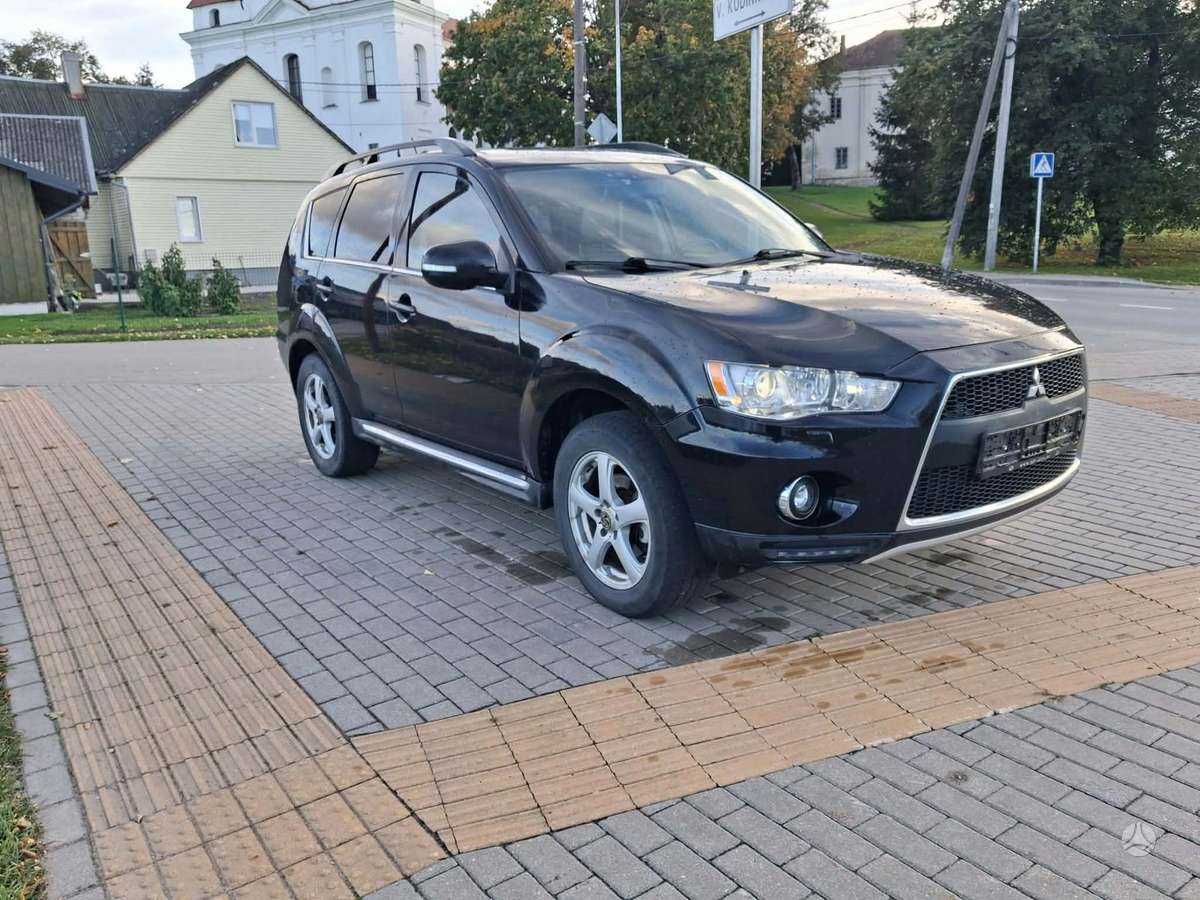 Mitsubishi Outlander 2011 — photo 7