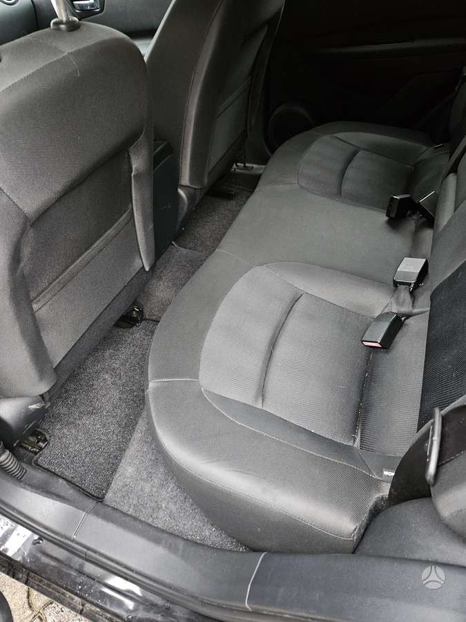 Nissan Qashqai 2011 — photo 10