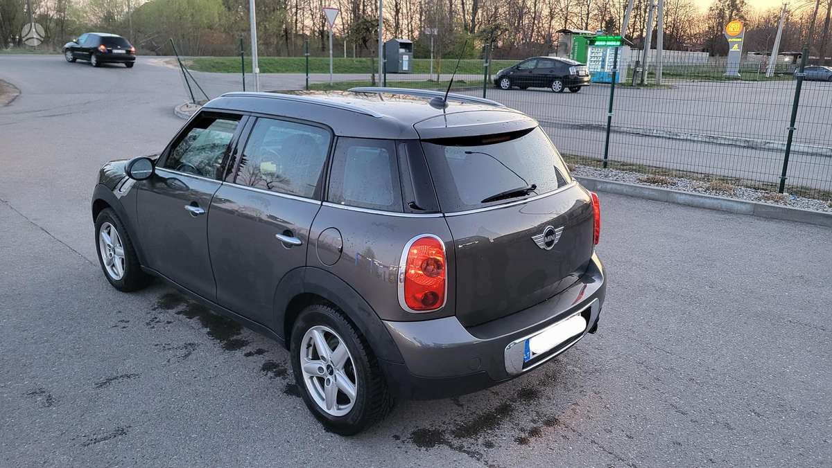 Mini Countryman 2011 — photo 12