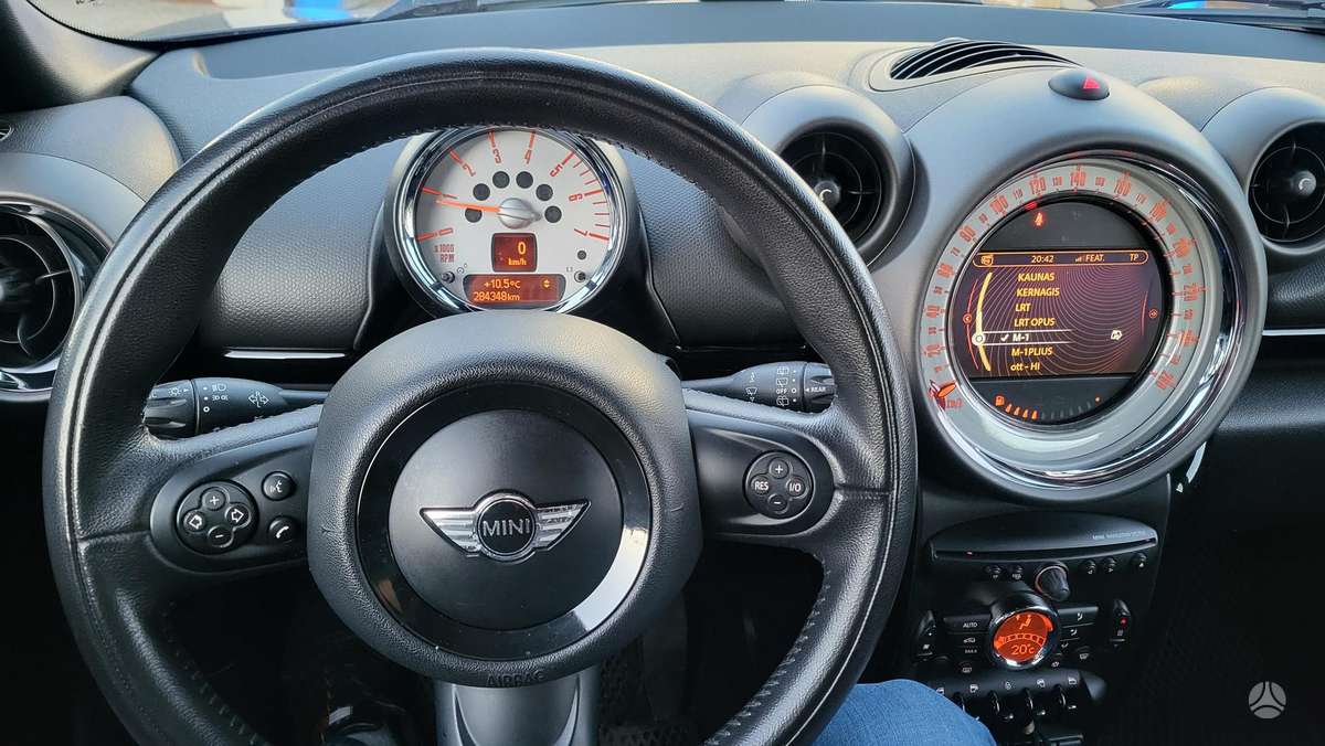 Mini Countryman 2011 — photo 14
