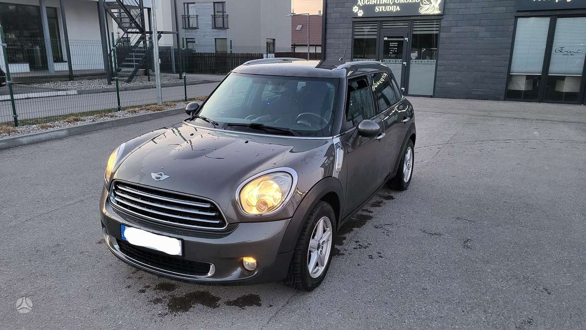 Mini Countryman 2011 — interior