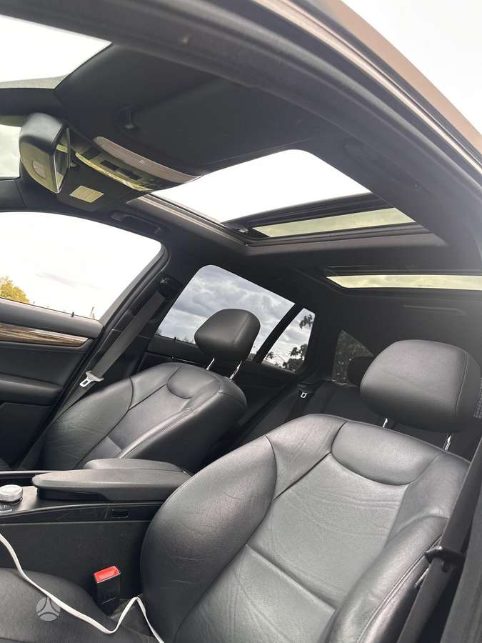 Mercedes-Benz C320 2009 — photo 12