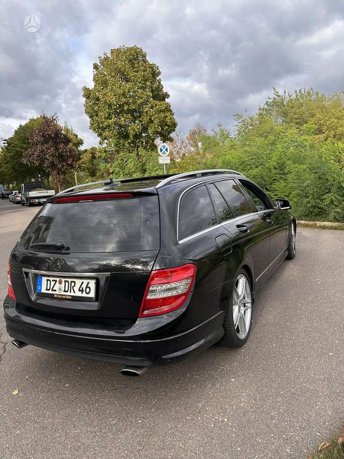 Mercedes-Benz C320 2009 — photo 5