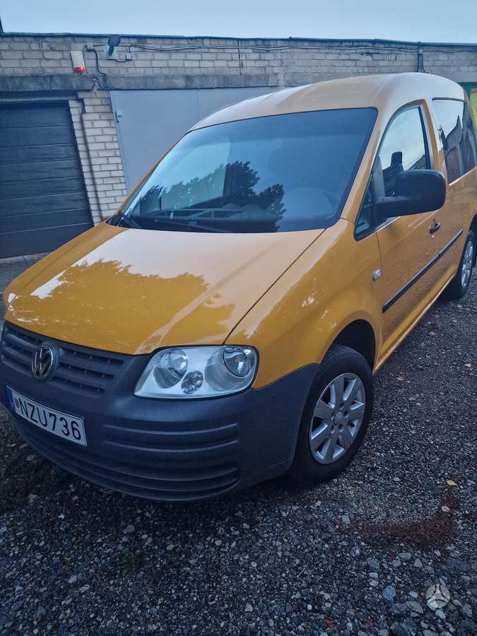 Volkswagen Caddy 2004 — rear view