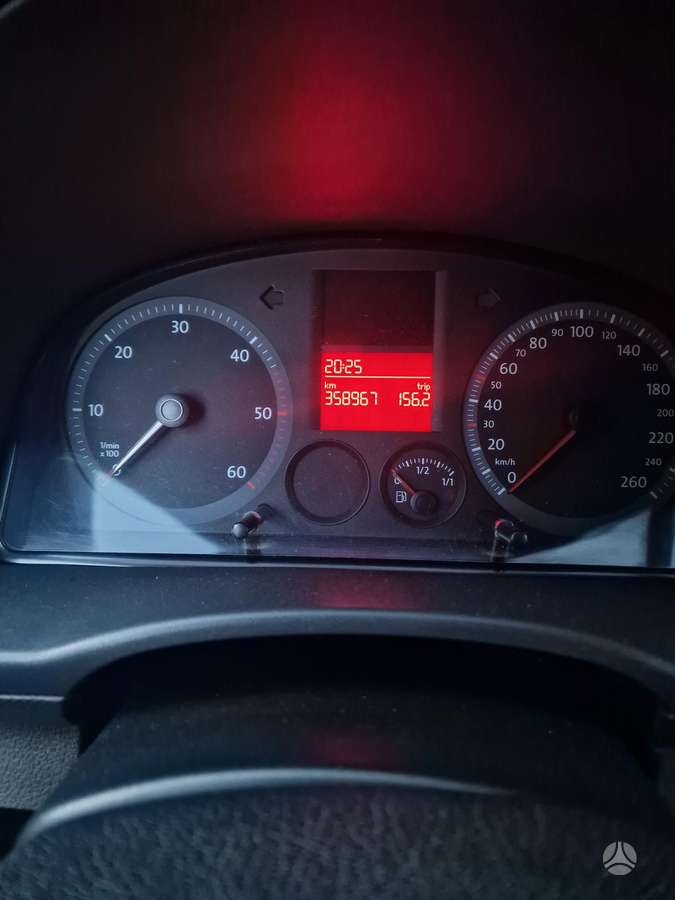 Volkswagen Caddy 2004 — photo 8