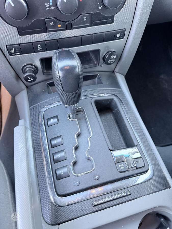 Jeep Grand 2008 — photo 12