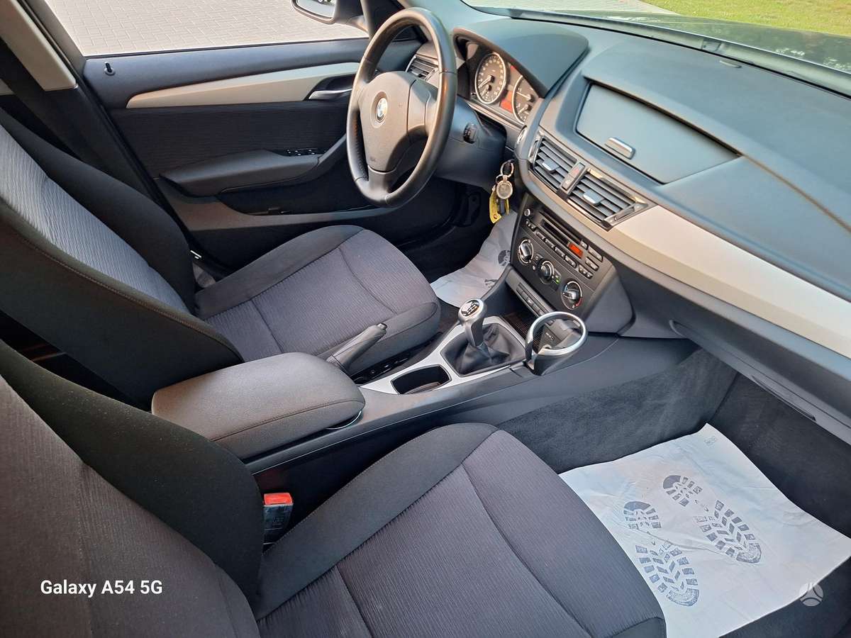 BMW X1 2014 — photo 11