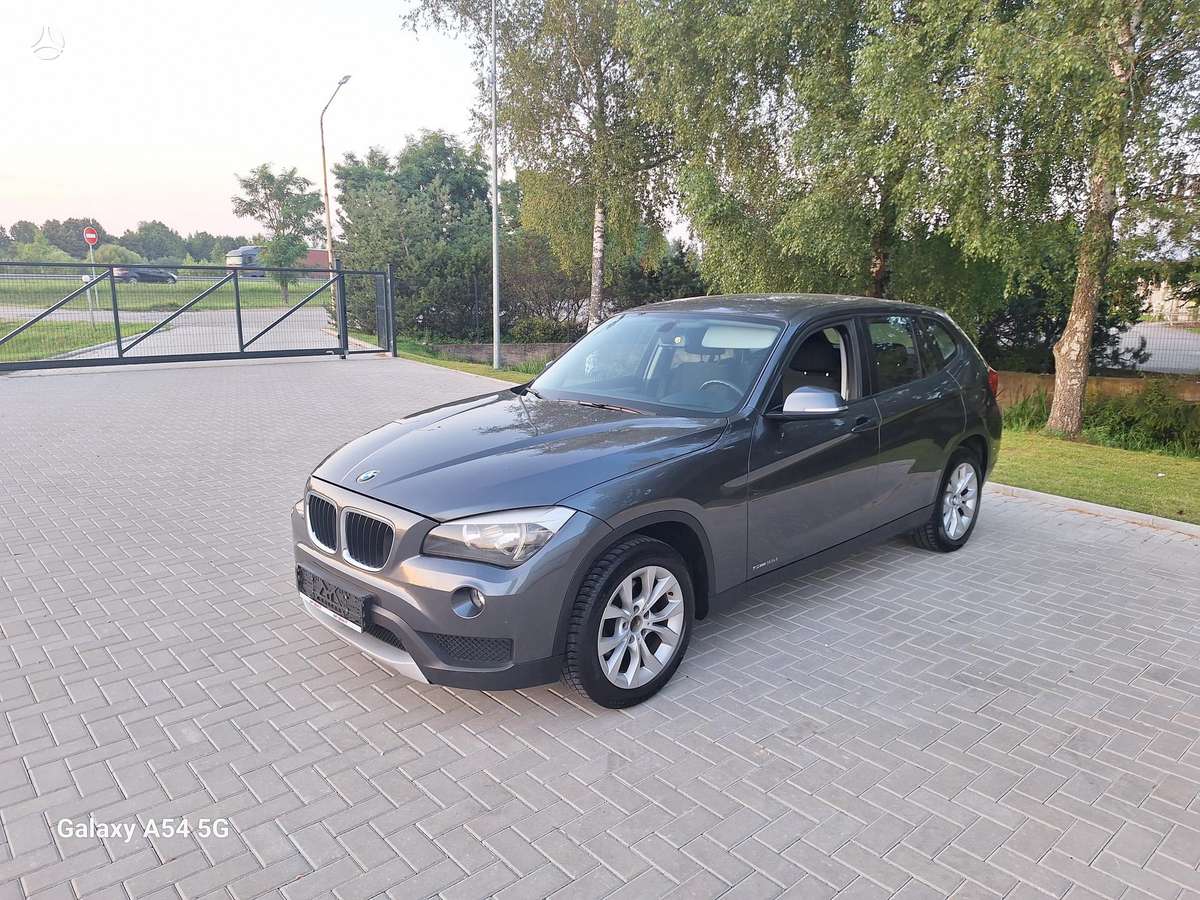 BMW X1 2014 — rear view