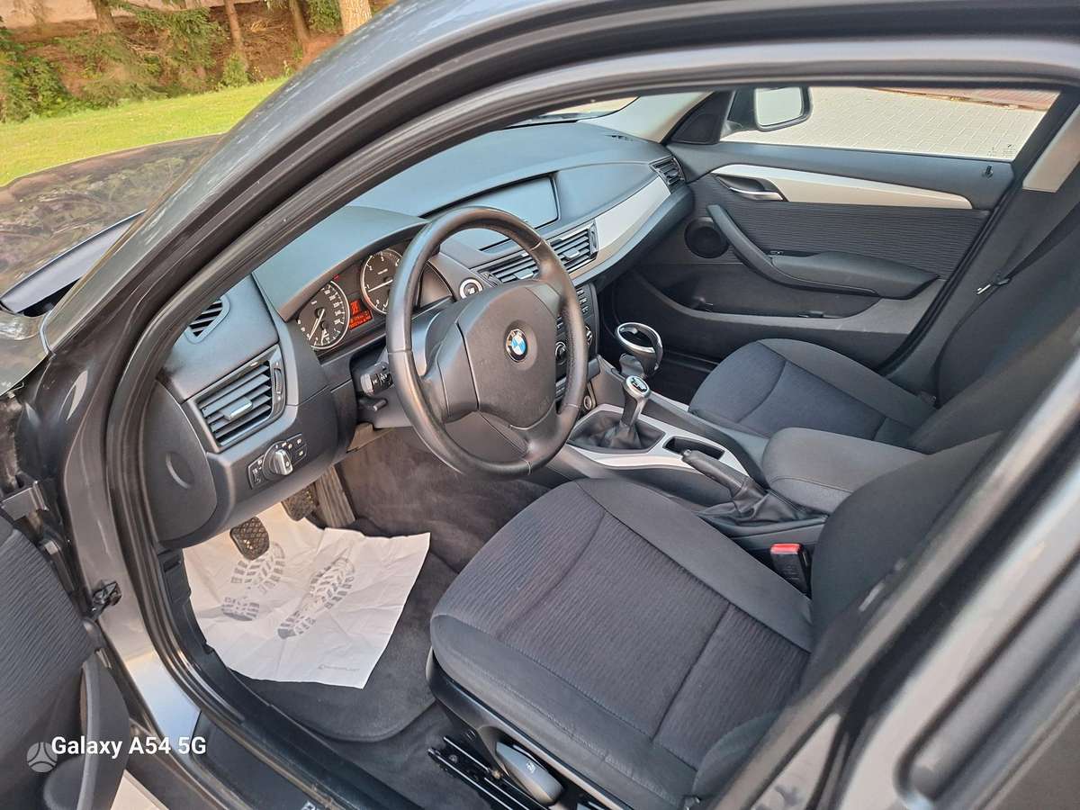 BMW X1 2014 — photo 9