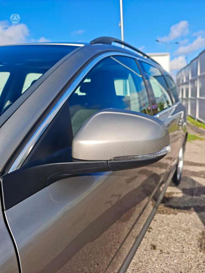 Volvo V70 2015 — фото 12