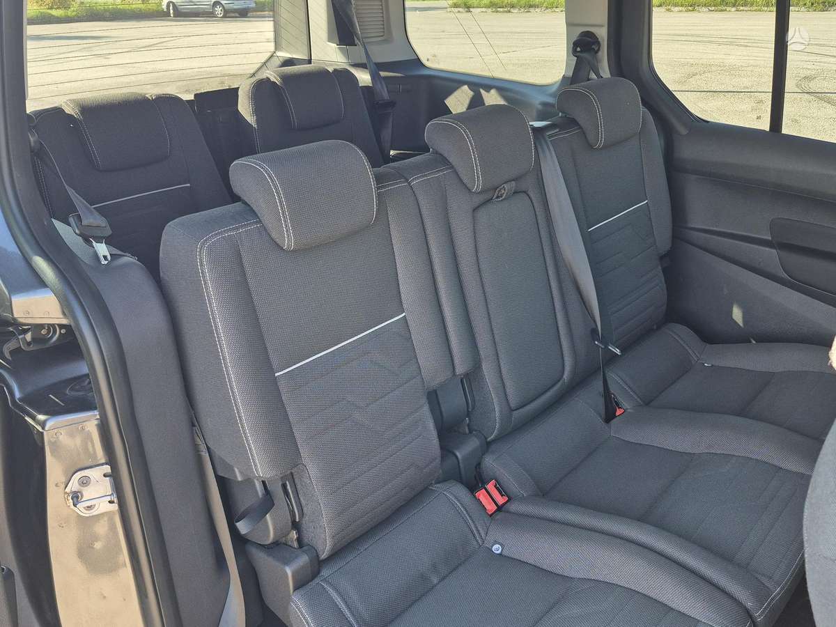 Ford Tourneo 2015 — фото 24