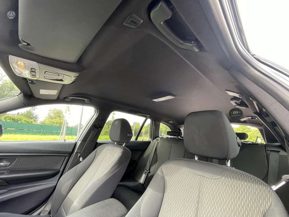 BMW 318 2015 — photo 14