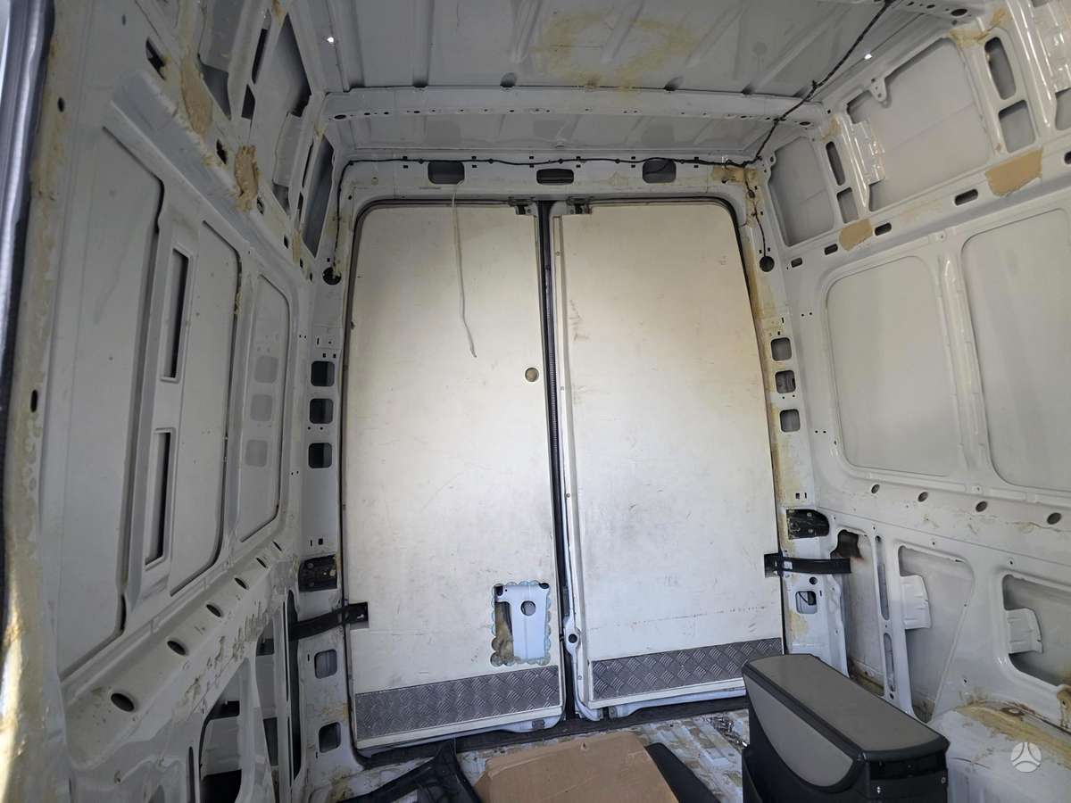 Mercedes-Benz Sprinter 2014 — photo 14
