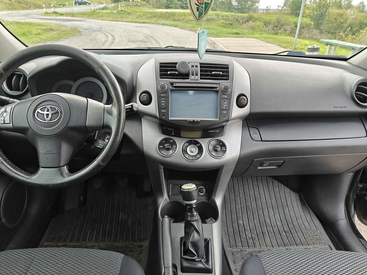 Toyota RAV4 2006 — фото 15