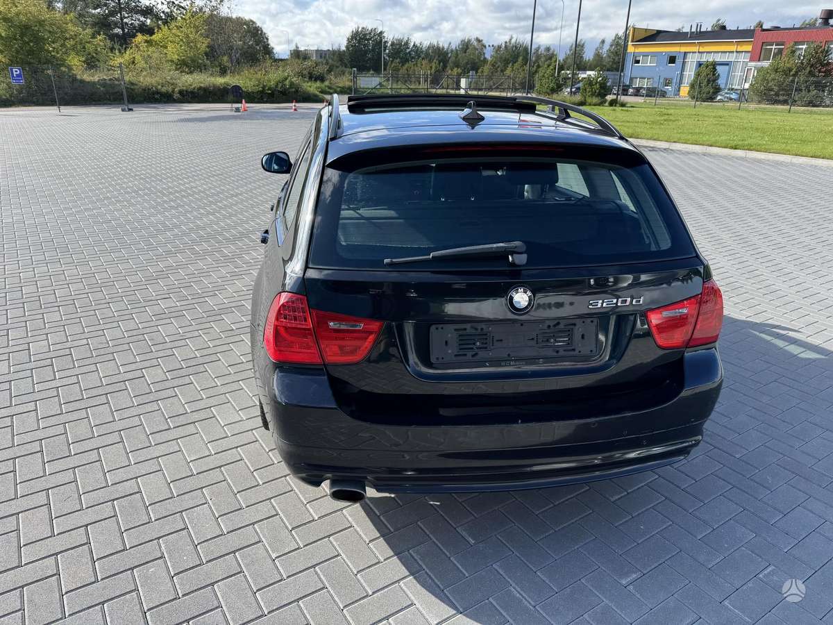 BMW 320 2010 — engine 1995 cm³, 177 HP (130kW)