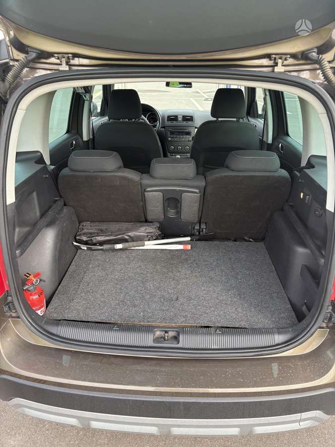 Skoda Yeti 2014 — фото 12