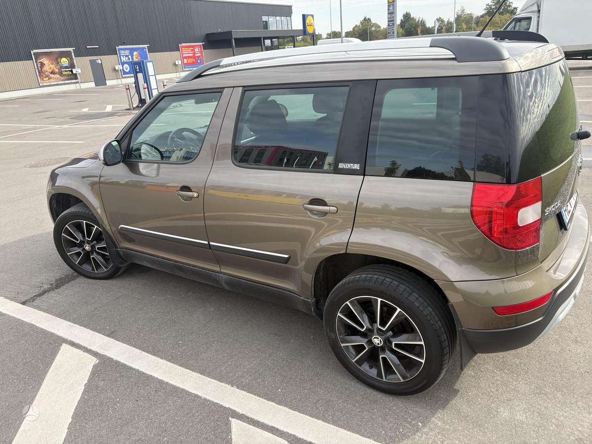 Skoda Yeti 2014 — салон