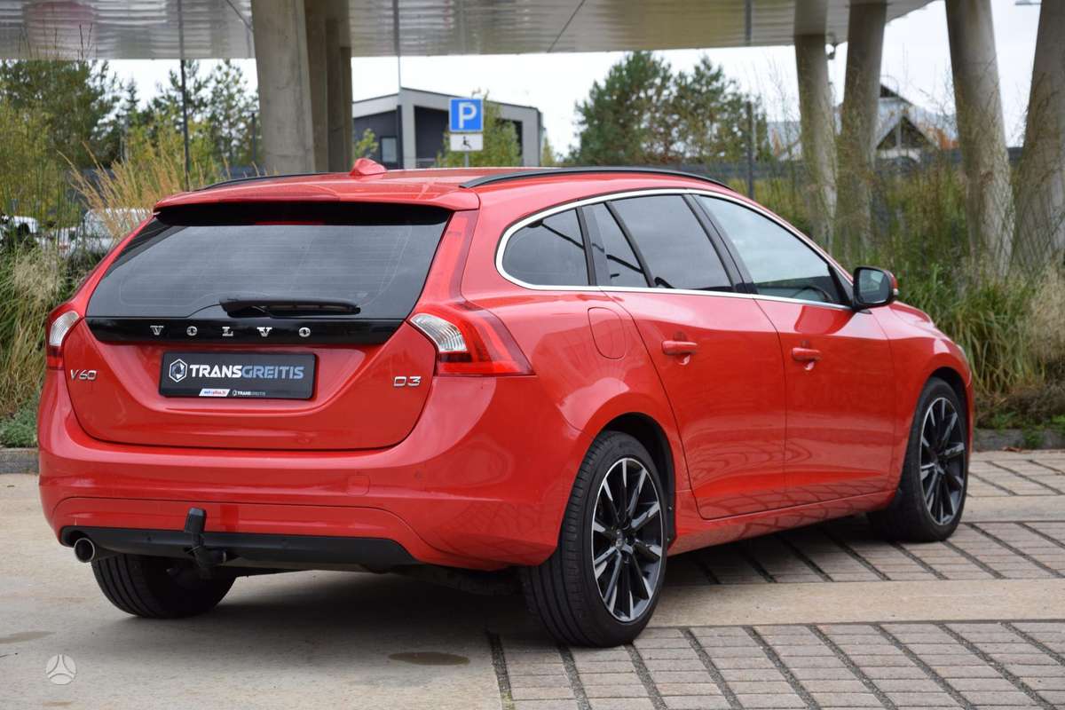 Volvo V60 2014 — фото 12