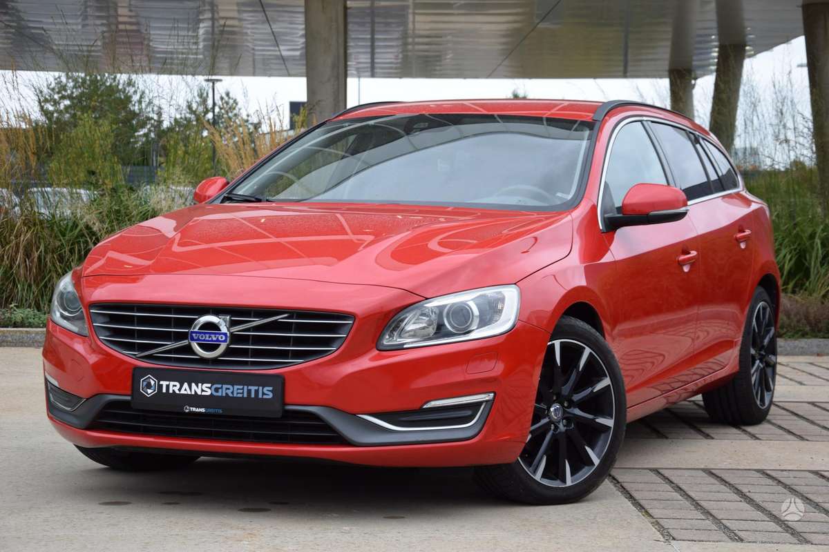 Volvo V60 2014 — вигляд ззаду