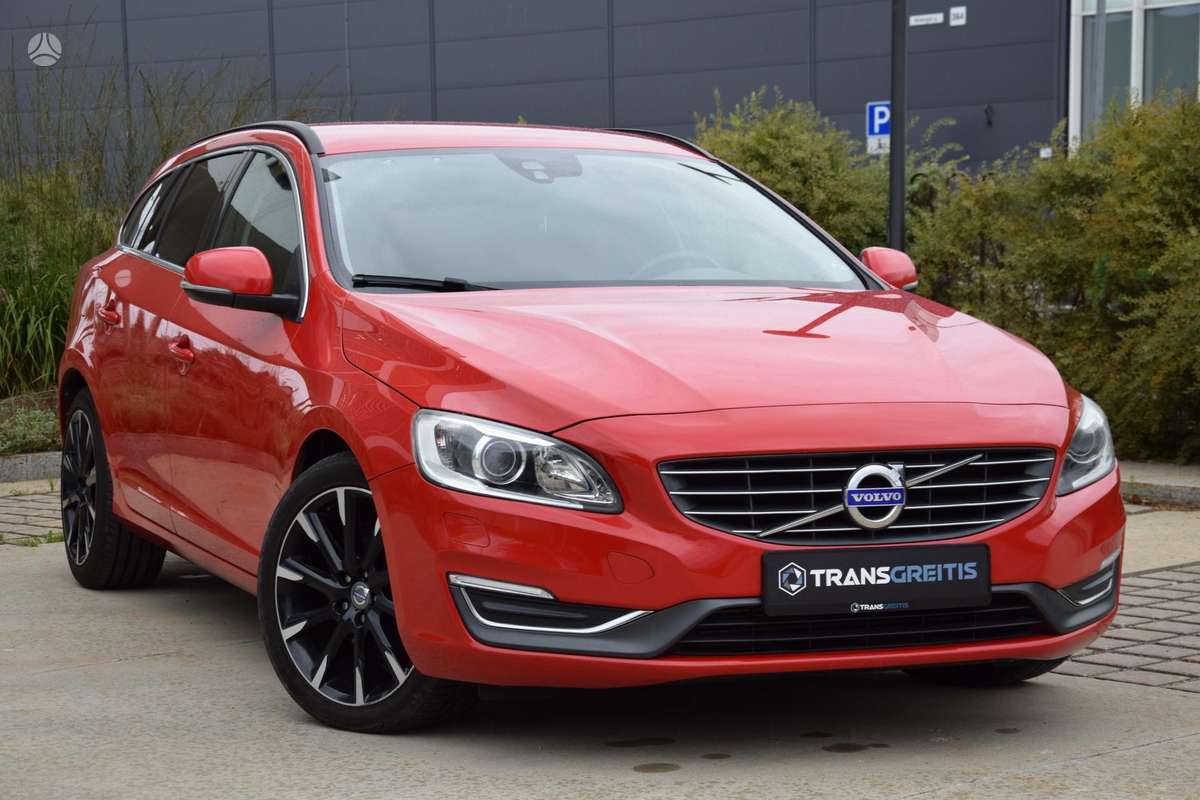 Volvo V60 2014 — двигун 1984 cm³, 136 HP (100kW)