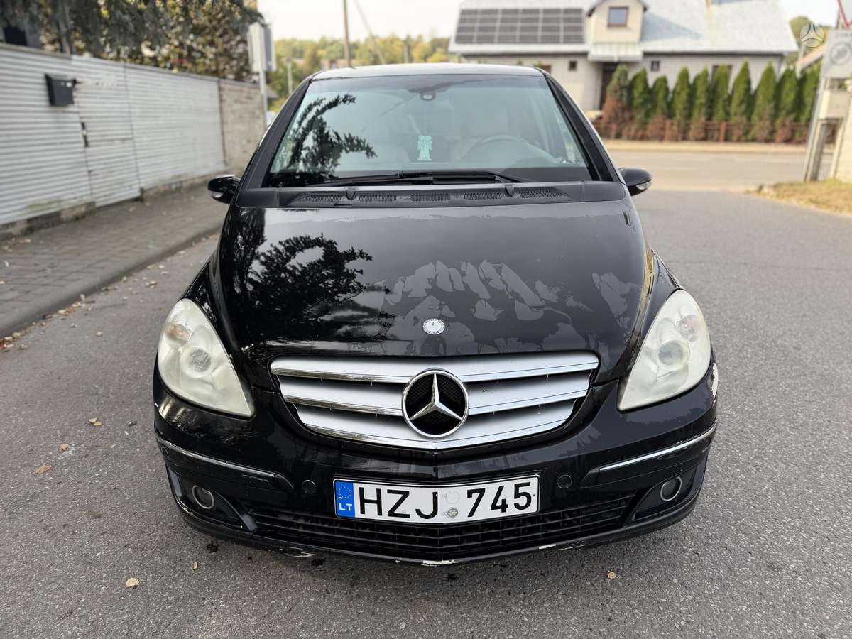 Mercedes-Benz B200 2007 — салон