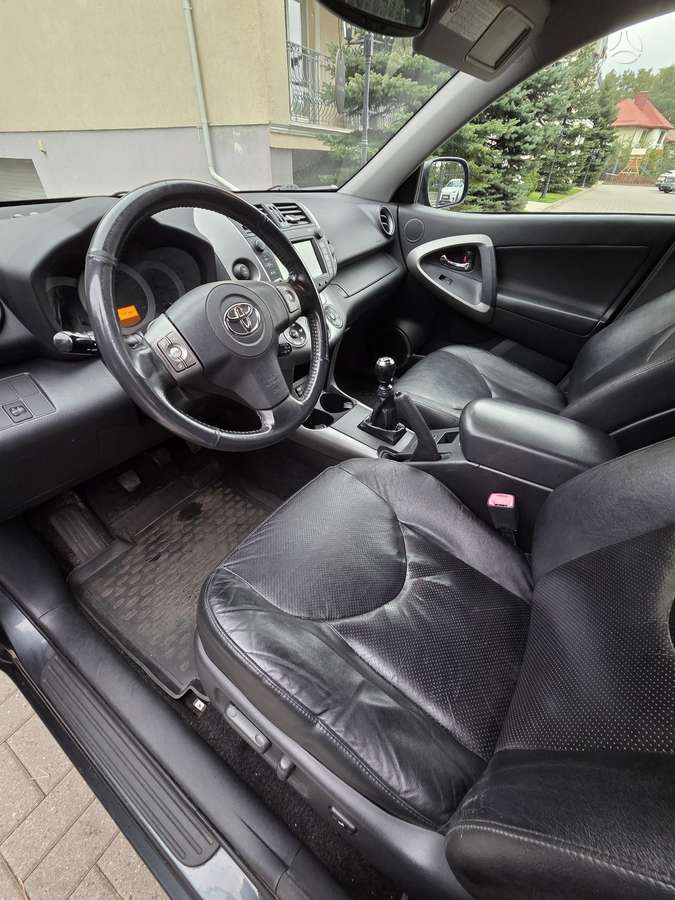 Toyota RAV4 2007 — photo 11