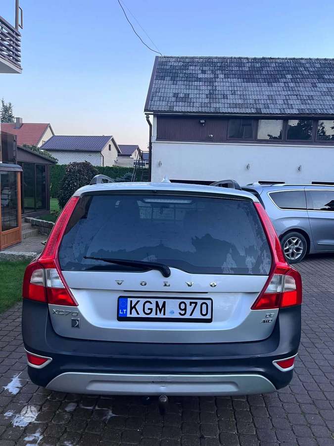 Volvo XC70 2008 — салон