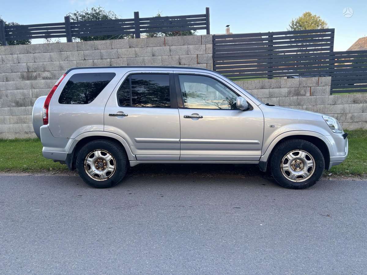 Honda CR-V 2006 — engine 2204 cm³, 140 HP (103kW)