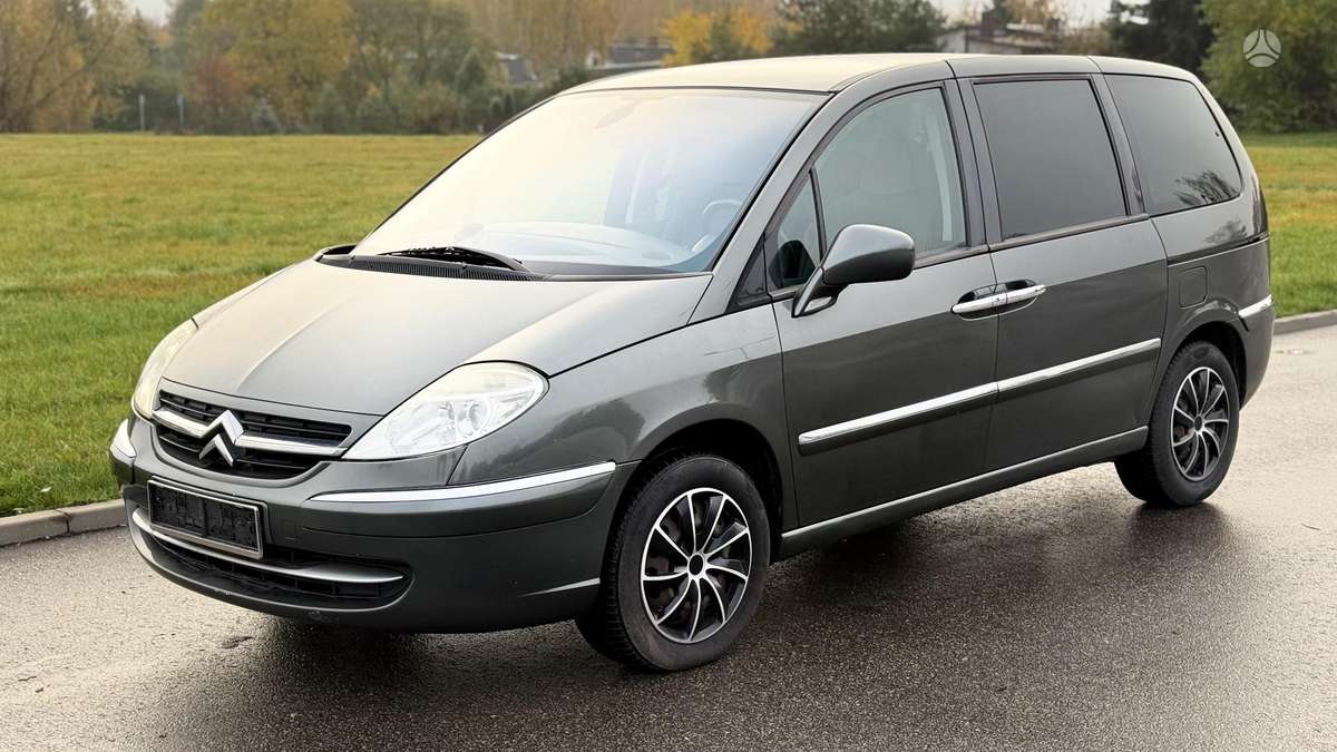 Citroen C8 2011 — салон