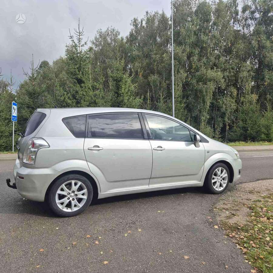 Toyota Corolla 2008 — rear view