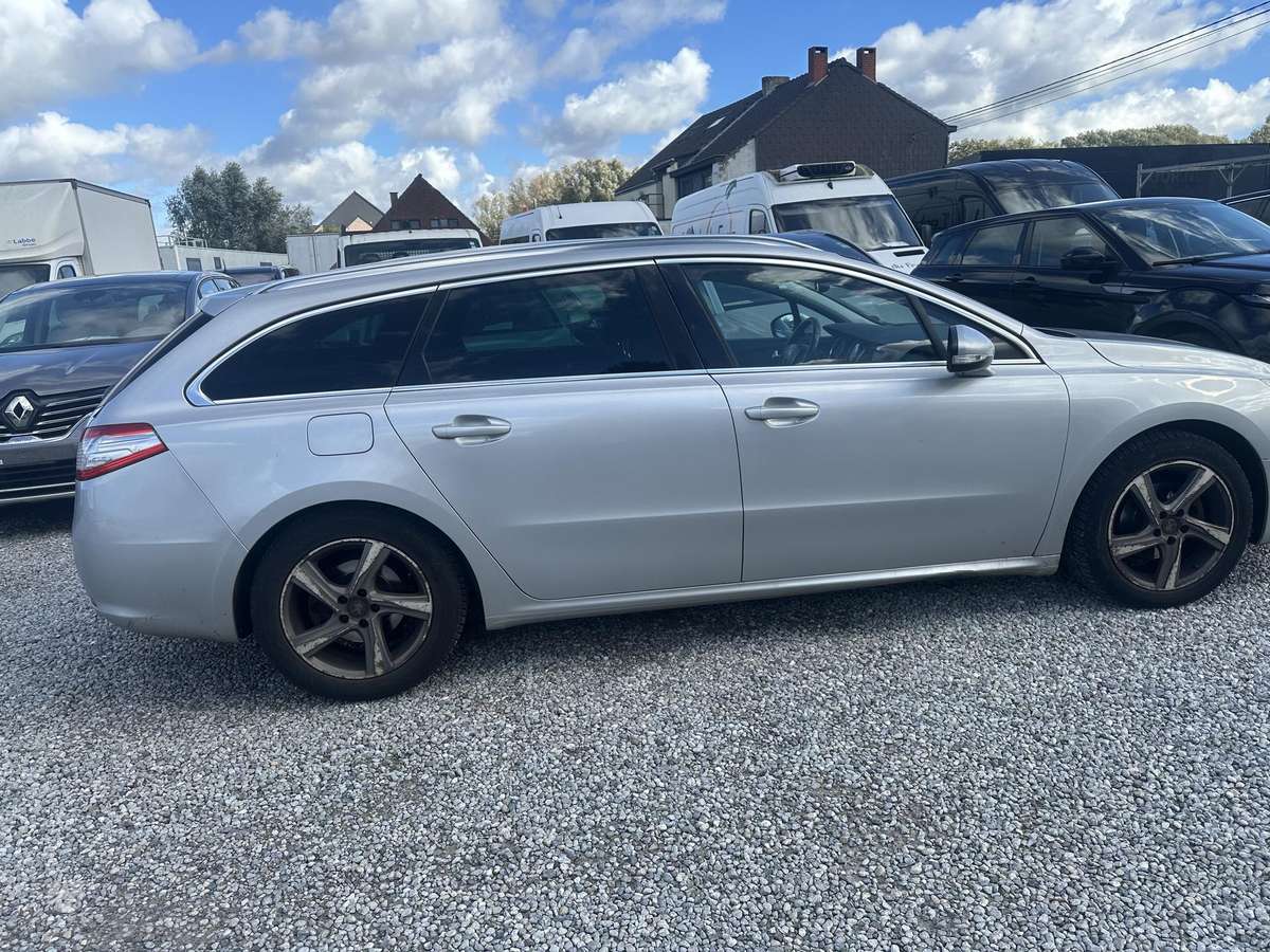 Peugeot 508 2013 — двигун 1560 cm³, 116 HP (85kW)