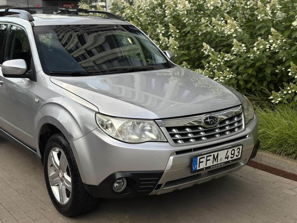 Subaru Forester 2010 — photo 7