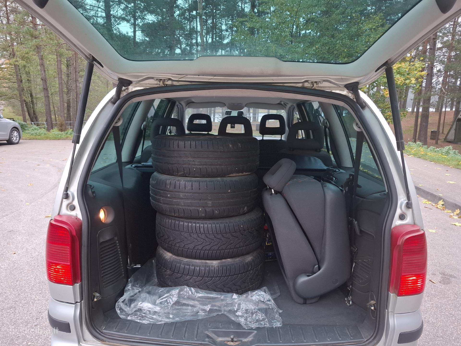 Volkswagen Sharan 2004 — photo 6