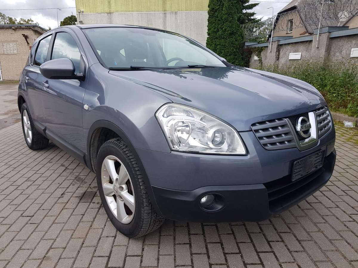 Nissan Qashqai 2009 — салон