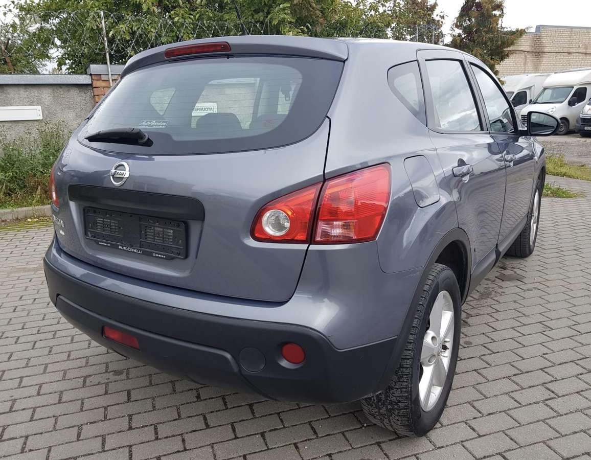 Nissan Qashqai 2009 — двигун 1598 cm³, 114 HP (84kW)