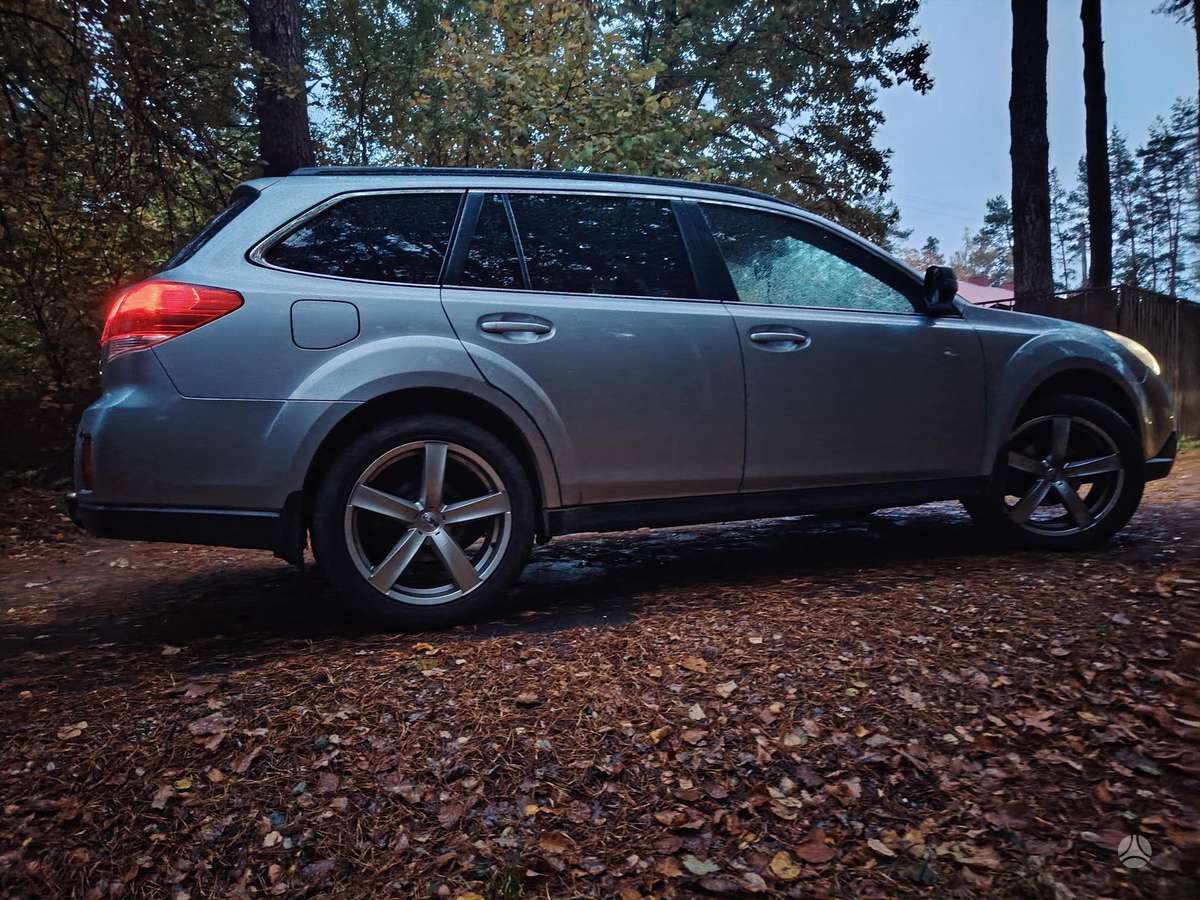 Subaru Outback 2012 — engine 2000 cm³, 150 HP (110kW)