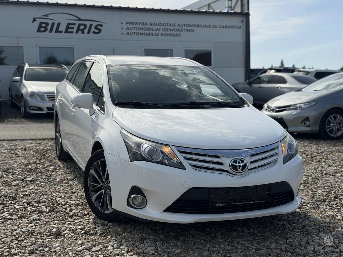 Toyota Avensis, 2012
