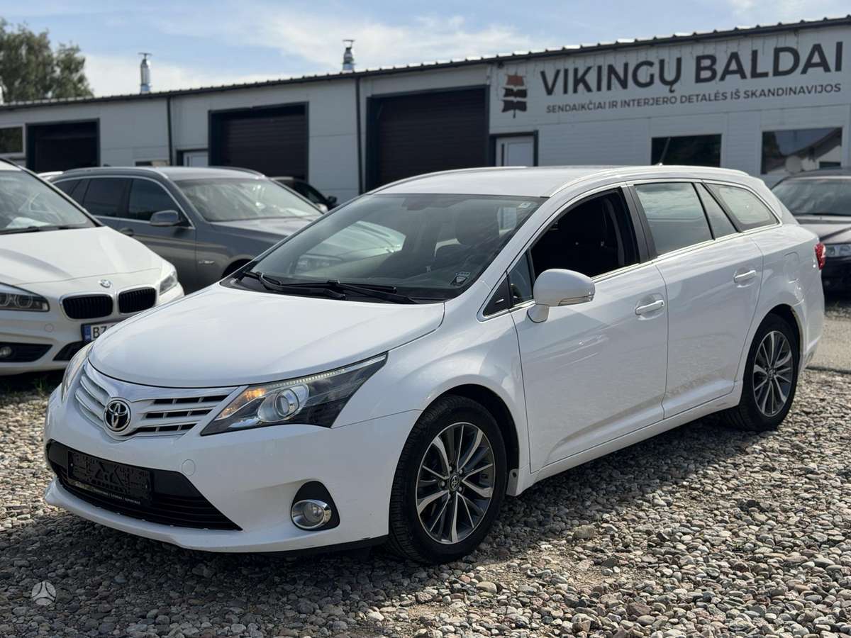 Toyota Avensis 2012 — photo 5