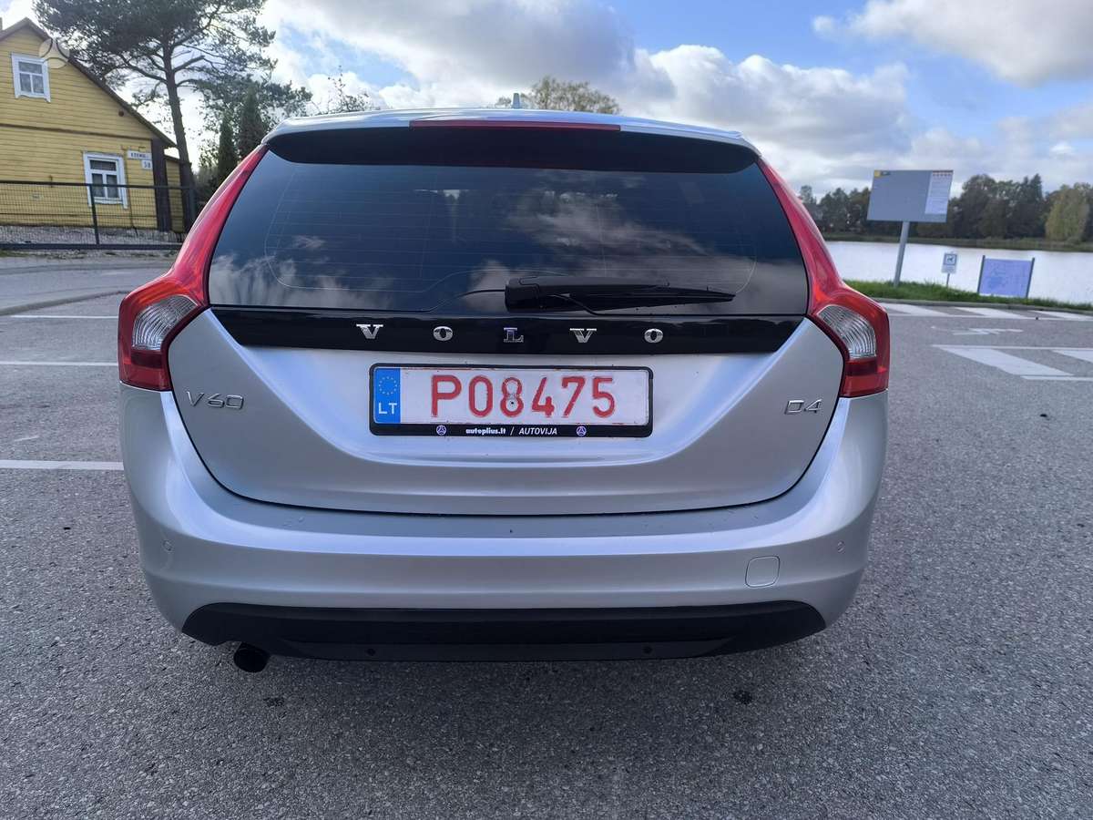 Volvo V60 2013 — photo 10